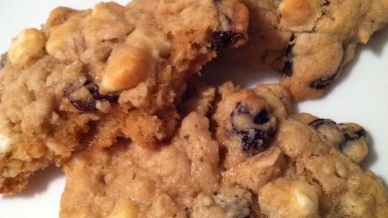 Dried Cherry and White Chocolate Oatmeal Cookies Created by VegInTexas