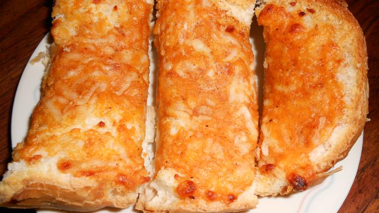 Three-Cheese Garlic Bread Created by linguinelisa