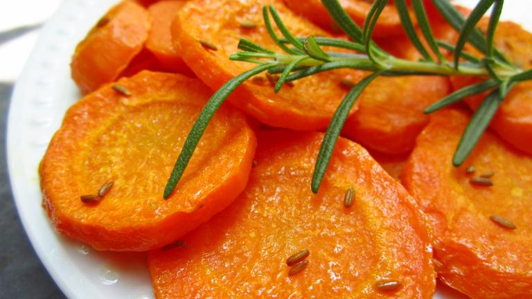 Caramelized Cumin-Roasted Carrots created by gailanng