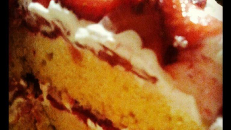 Strawberry Cream Cake created by sofie-a-toast