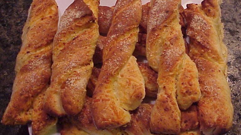 Cheesy Bread Twists created by RecipeNut