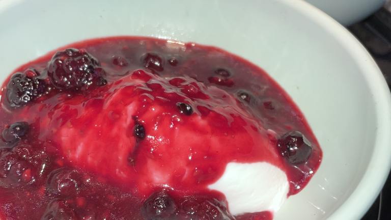 Greek Yogurt With Warm Berry Sauce created by Linky