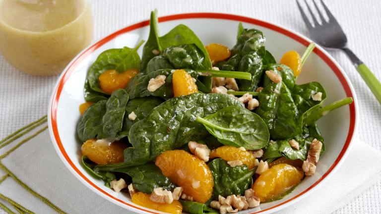 Spinach Salad With Mandarin Oranges and Walnuts created by TARGETreg Recipes