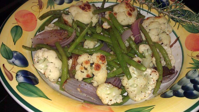 Roasted Cauliflower, Red Onion, and Green Beans created by mersaydees