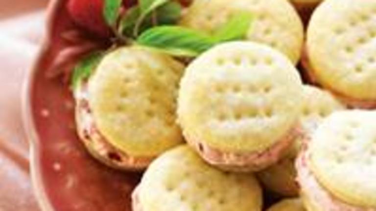 Raspberry Cream Wafers Created by Smuckersreg