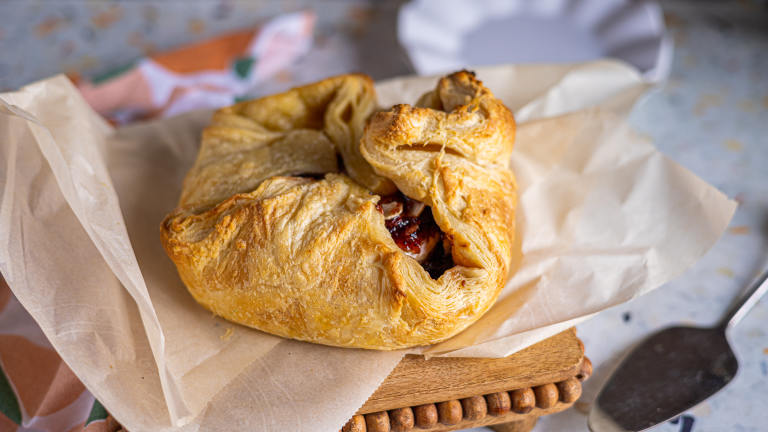 Baked Brie in Puff Pastry With Apricot or Raspberry Preserves Created by LimeandSpoon