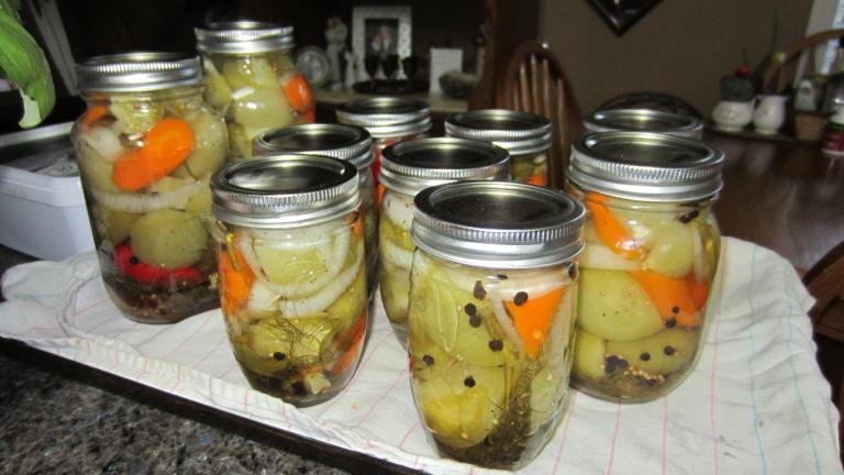 Homemade Spicy Pickled Green Tomatoes created by ogilviecarol
