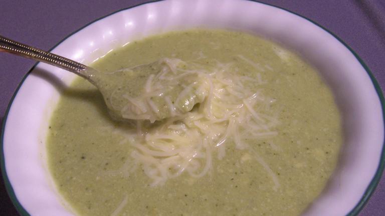 Edam Cheese Soup Created by Parsley