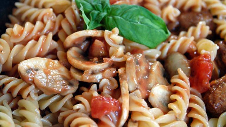 Pasta With Mushroom Tomato Sauce created by -Sylvie-