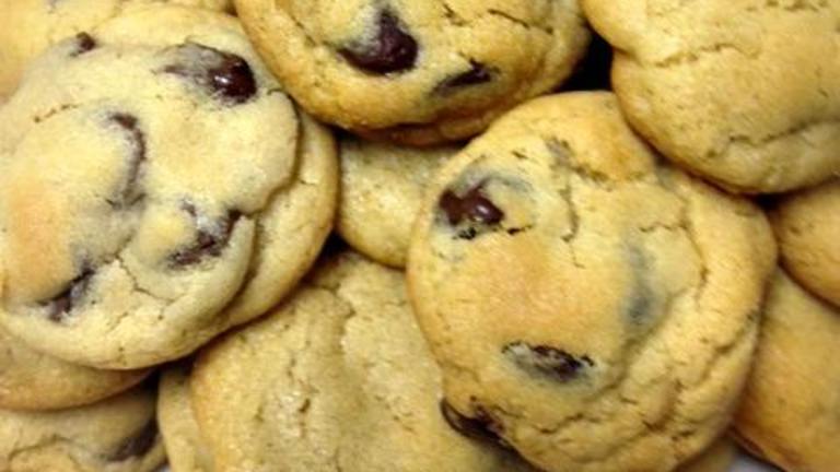 Easy, Plump & Delicious Chocolate Chip Cookies Created by Chef Adriana