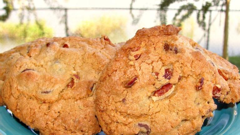 Colossal Chocolate Chip Cookies created by diner524