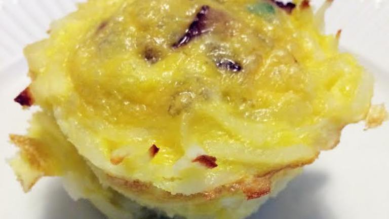 Bacon, Egg and Cheese Hashkets #SP5 created by Cooking with Giggles