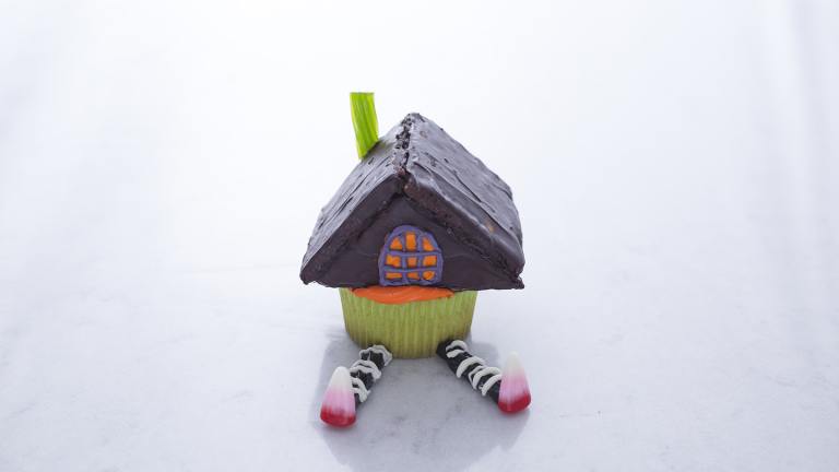 Witch’s Cupcake House Created by Genius Kitchen