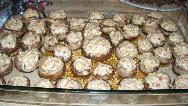 Bacon and Cream Cheese Stuffed Mushrooms created by Heather ND