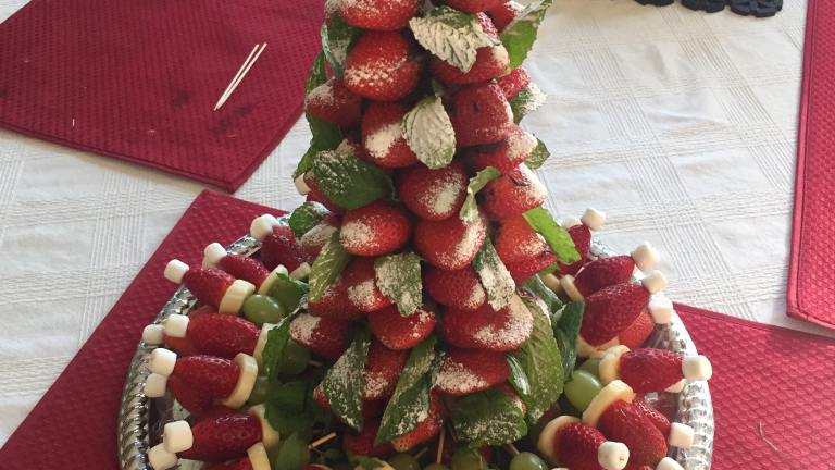 Strawberry Holiday Tree Created by LilAng253