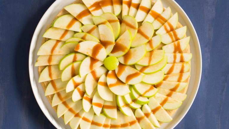 Taffy Apple Pizza Created by Robin and Sue