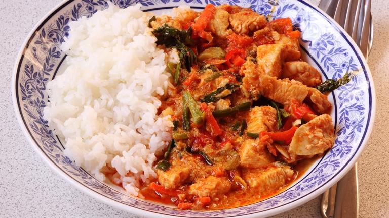 Thai Red Chicken Curry (Khaeng Phet Gai) Created by Yorky1000
