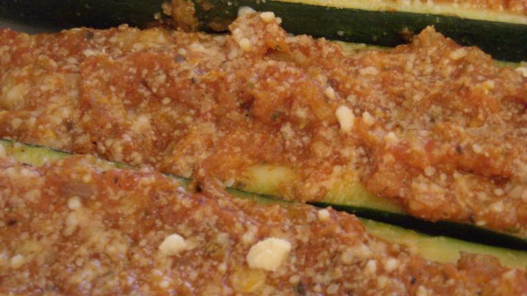 Easy Stuffed Garden Zucchini created by mums the word
