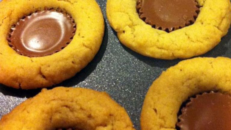 Peanut Butter Cup Cookies - Wowzers!! Created by buttercreambarbie