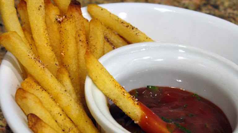 Red Chile Salt & Cilantro Ketchup For French Fries Created by SusieQusie