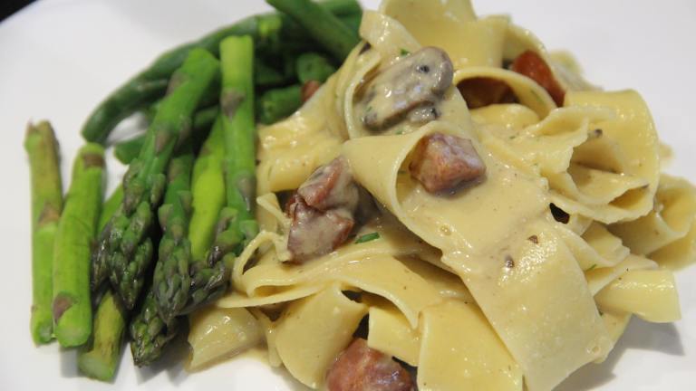 Fettuccine Carbonara created by Leggy Peggy