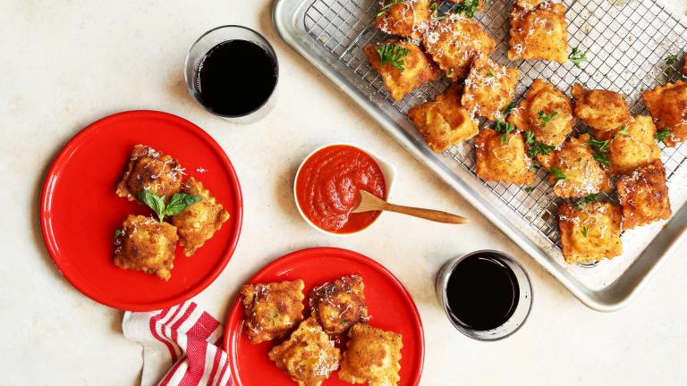 Olive Garden Toasted Ravioli created by Food.com