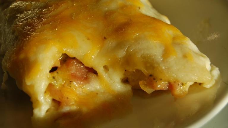 Broccoli, Ham and Cheese Manicotti Created by MommyMakes