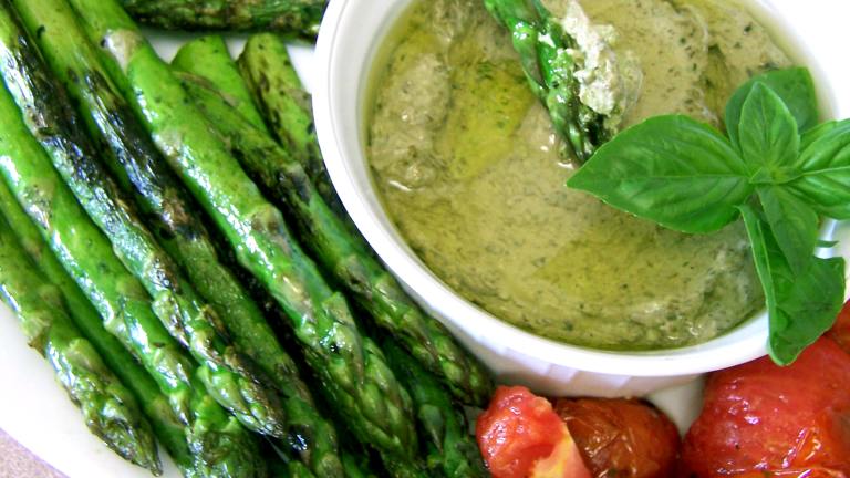 Grilled Tomatoes and Asparagus With Pesto Garnish created by Rita1652