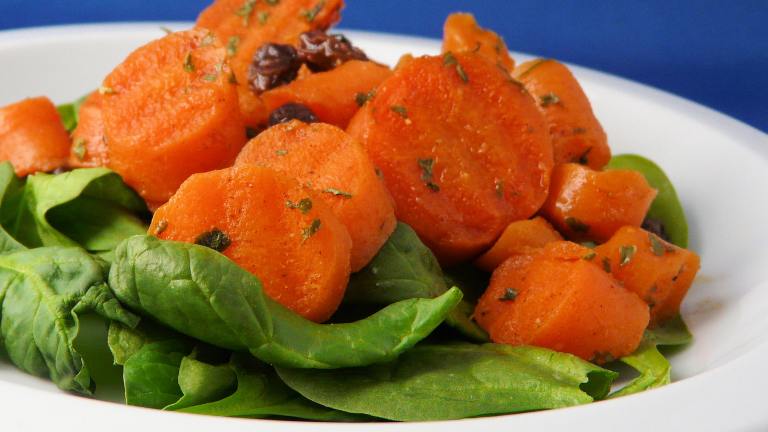 Carrot and Raisin Salad---Moroccan Style created by PaulaG