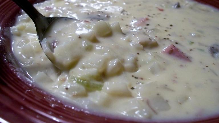 Yummy Chunky Potato Soup created by Parsley
