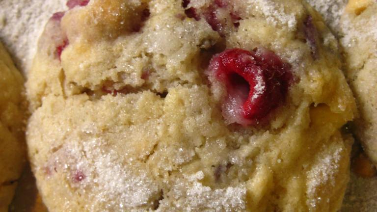 Chunky White Chocolate-Raspberry Muffins created by SpartanBaker