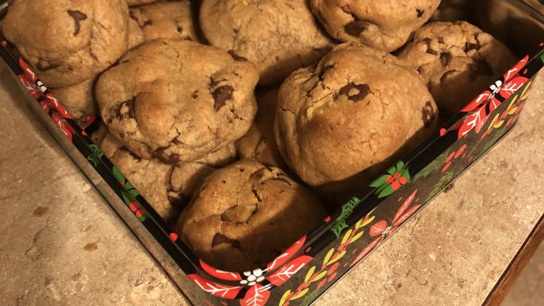 Otis Spunkmeyer's Chocolate Chip Cookies created by Crystal L.