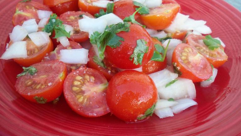 Tomato Salad with Ginger-Garlic Dressing Created by Parsley