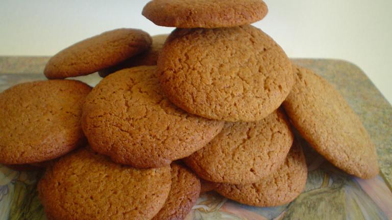 Soft Spicy Molasses Cookies Created by Stardustannie