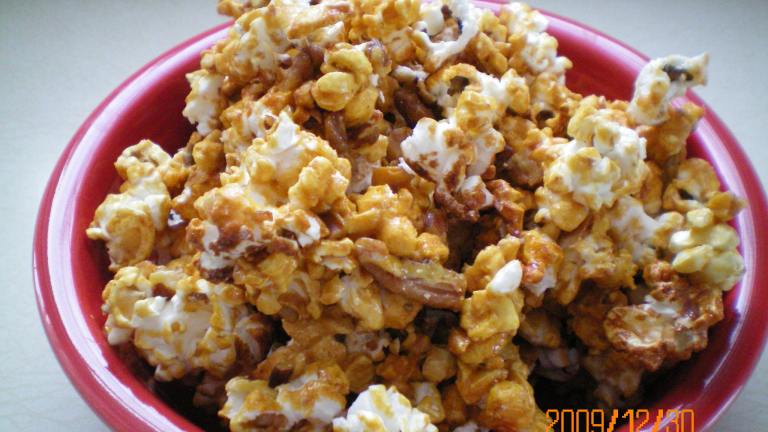 Praline Butter-Pecan Crunch Popcorn Created by CoffeeB