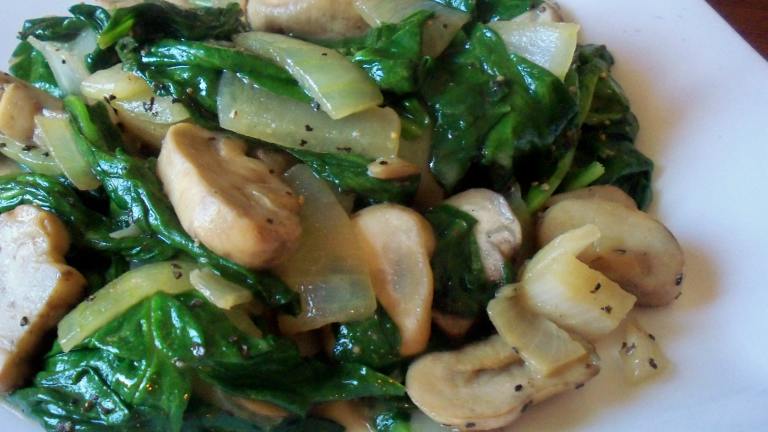 Creamed spinach with mushrooms and onions Created by Parsley