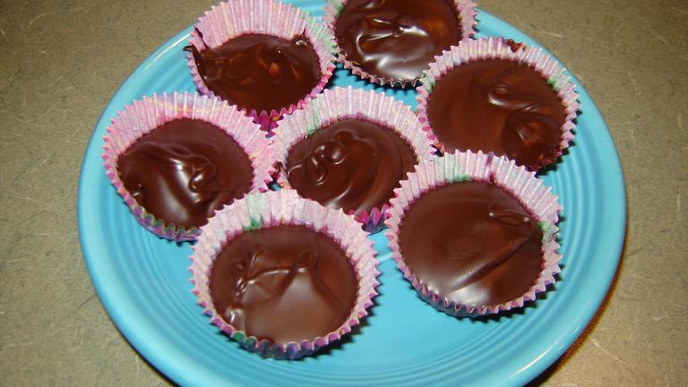 Peanut Butter Chocolate Cups Created by MA HIKER