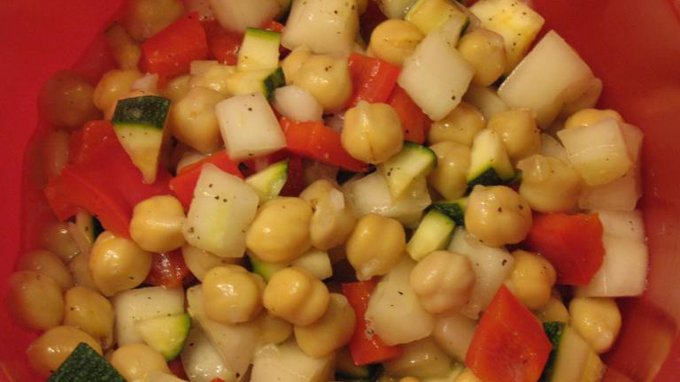 Israeli Chickpea Salad Created by J-Lynn