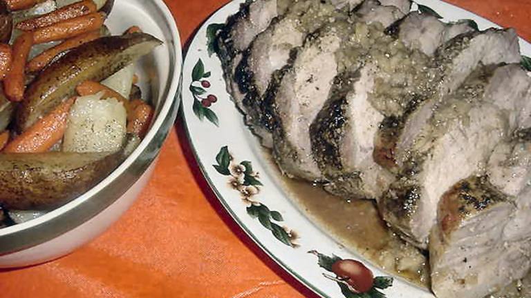 Roast Pork with Garlic and Apples Created by Karen..
