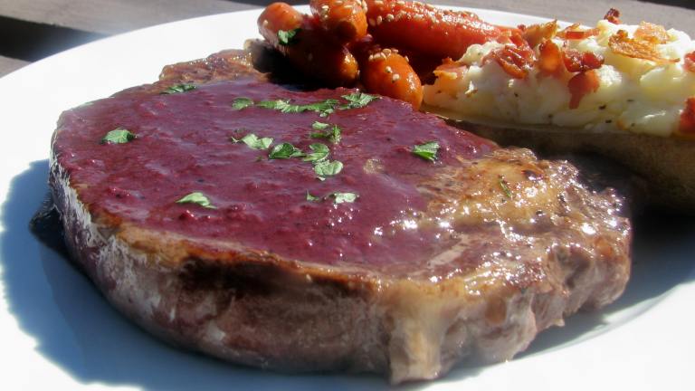 Pan Steaks With Garlic-Mustard Sauce created by lazyme