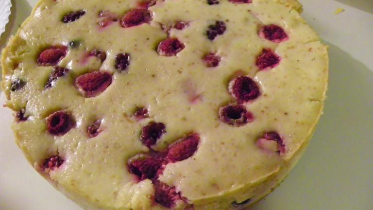 Blueberry, Raspberry and Blackberry Cheesecake Created by kellsbella-