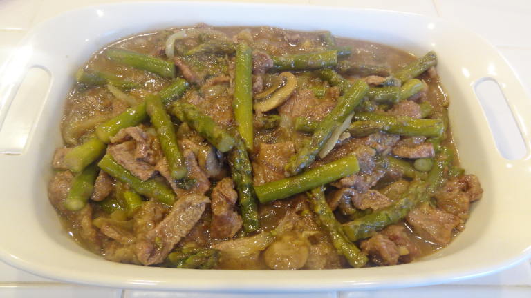 Sesame-Ginger Beef and Asparagus Stir-Fry Created by Marjorie Ram