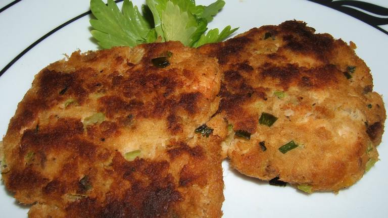 Salmon Cakes With Lemon - Herb Mayonnaise Created by boy named Sous