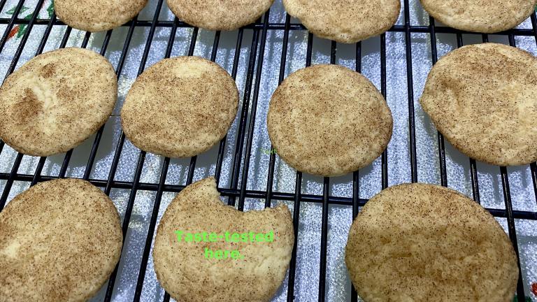 Soft Snickerdoodle Cookies Created by Hezzy
