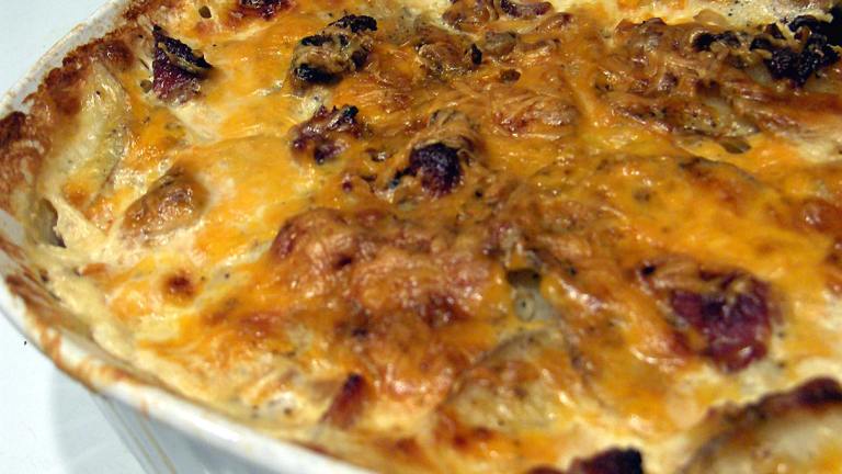 Lightened Scalloped Potatoes With Cheese Created by Derf2440