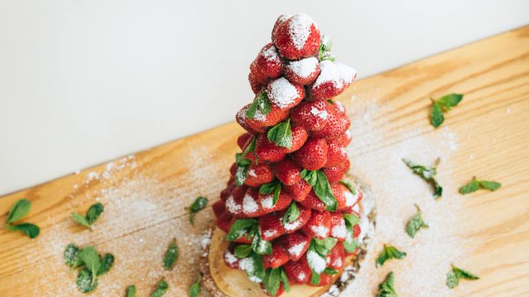 Strawberry Holiday Tree created by Food.com