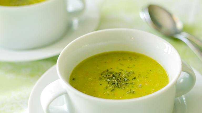 Sugar Snap Pea and Carrot Soup Created by InnerHarmonyNutriti
