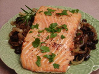 Roasted Salmon With Caramelized Onions and Figs