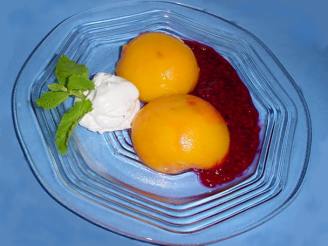 Poached Peaches With Raspberry Sauce