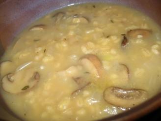 Chunky Mushroom Barley Soup